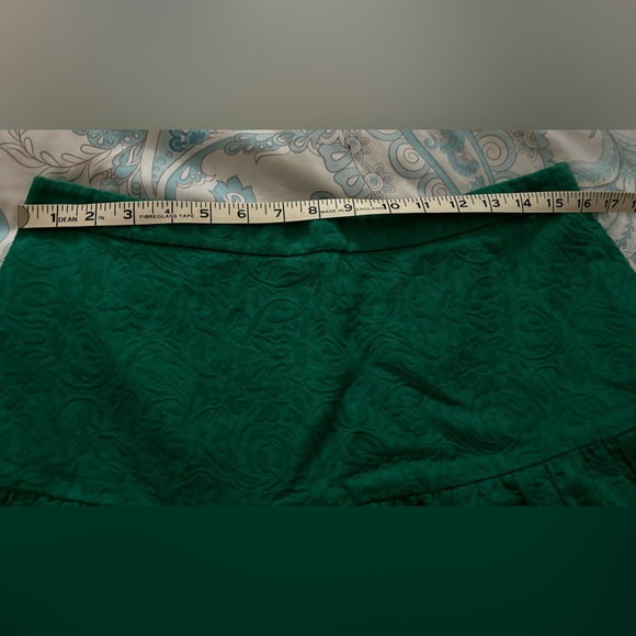 Summer mini -adorable- perfect with a white tee. - Picture 4 of 5